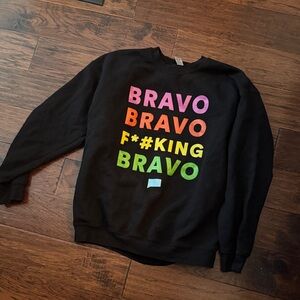 Gildan Black Sweatshirt with Multicolor Bravo Print